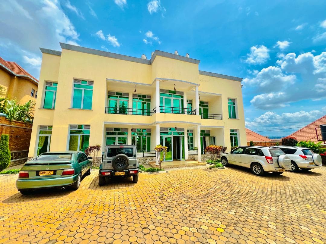 FOR RENT: Beautiful Fully Furnished Apartment | Kicukiro 🏢Kigali/ 725,000Frw/month