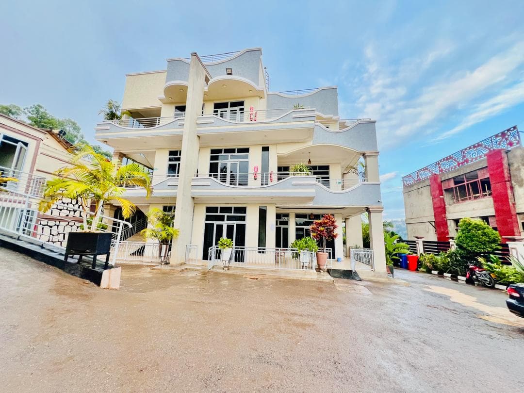 Gacuriro beautiful fully furnished apartment for rent $700 +250 780 966 463
