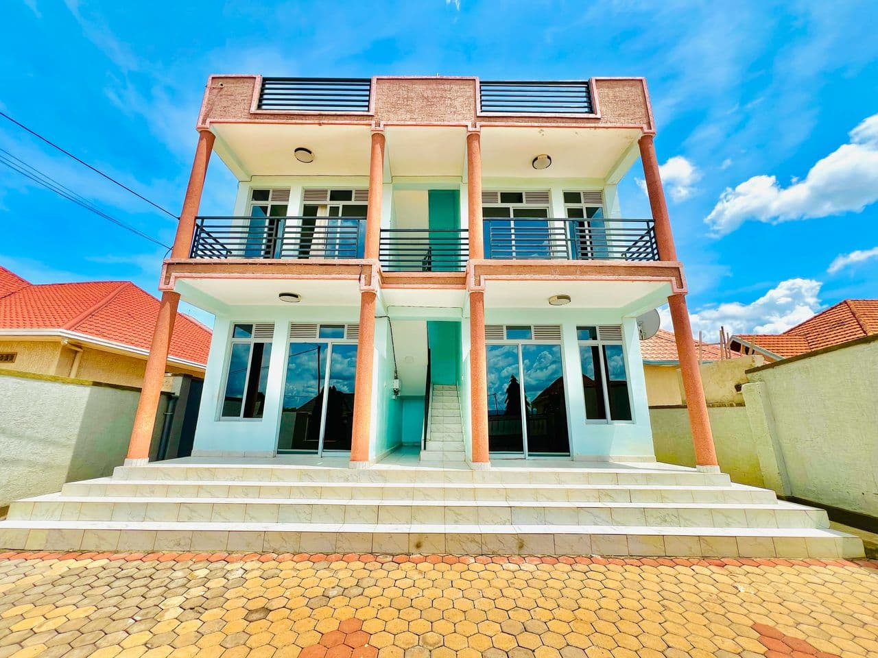 FOR RENT: Beautiful Fully Furnished Apartment | Kicukiro 🏢for rent/652,000Frw/month
